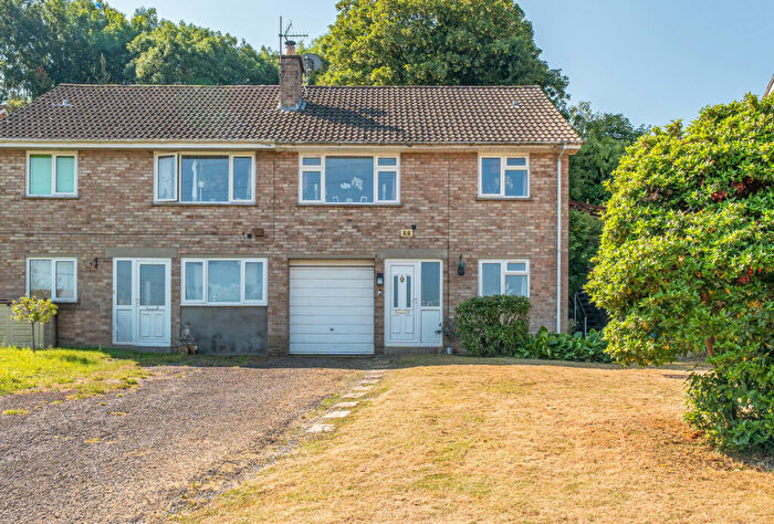 4 Bedroom Semi Detached House For Sale In Langtoft Road, Stroud, Gloucestershire, GL5