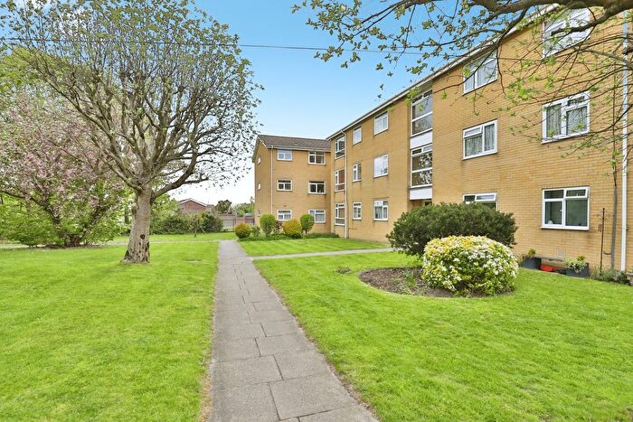 3 Bedroom Flat For Sale In Gibson Road, Poole, Dorset, BH17