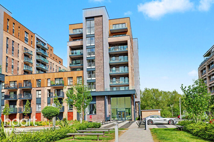 2 Bedroom Apartment For Sale In Edinburgh Gate, Harlow, CM20