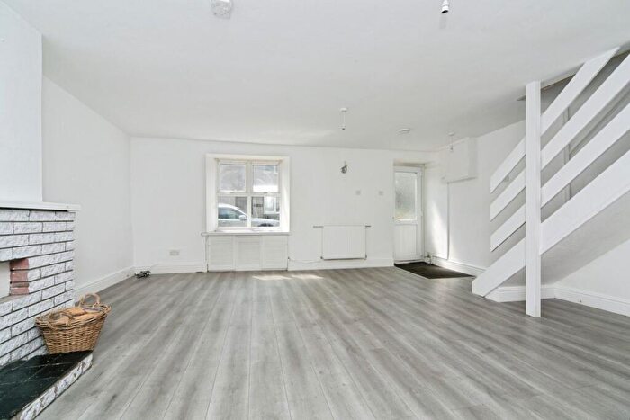 3 Bedroom End Of Terrace House For Sale In Park Terrace, Amlwch, LL68