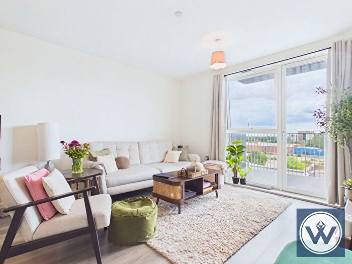 1 Bedroom Flat For Sale In Cranton Avenue, Hayes, UB3
