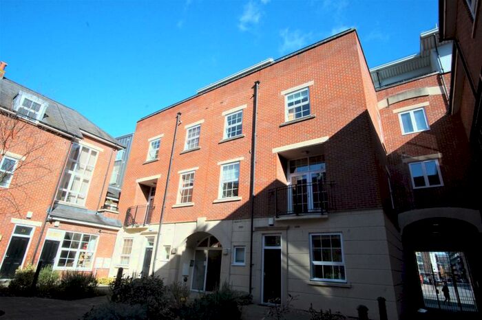 2 Bedroom Town House To Rent In Redcliffe Street, Redcliffe, Bristol, BS1