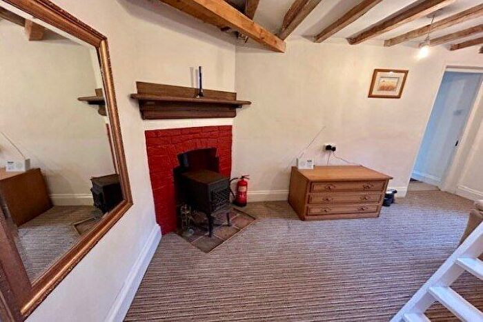1 Bedroom Cottage To Rent In Pulford Lane, Chester, CH4