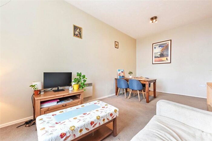 2 Bedroom Apartment For Sale In London Road, London, SE23