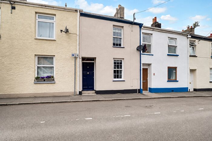 2 Bedroom Terraced House For Sale In Grosvenor Street, Barnstaple, Devon, EX32