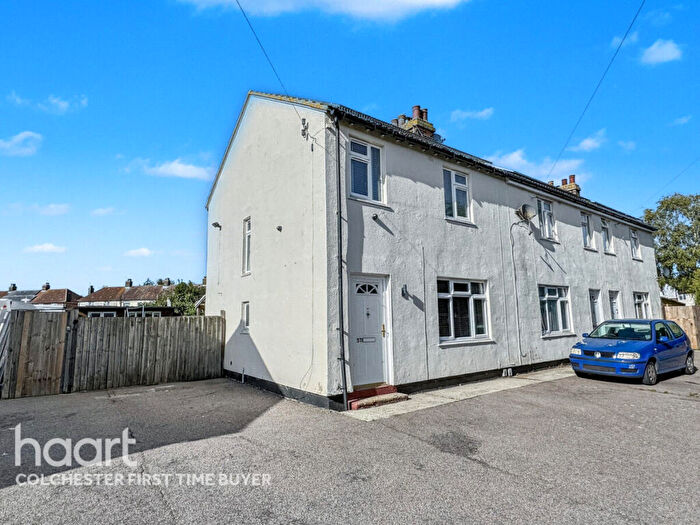 3 Bedroom End Of Terrace House For Sale In Fairhead Road North, Colchester, CO4
