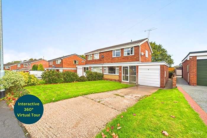 3 Bedroom Semi-Detached House For Sale In Lodge Avenue, Barton-upon-Humber, North Lincolnshire, DN18