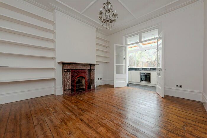 2 Bedroom Apartment To Rent In Howard Road, London, NW2