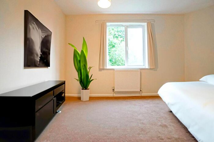 2 Bedroom Apartment To Rent In Heathcroft, Welwyn Garden City, AL7