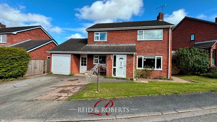 4 Bedroom Detached House For Sale In Parc Y Llan, Llanfair Dyffryn Clwyd, Ruthin, LL15