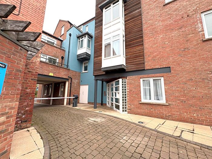 2 Bedroom Flat To Rent In St. Denys Road, York, YO1