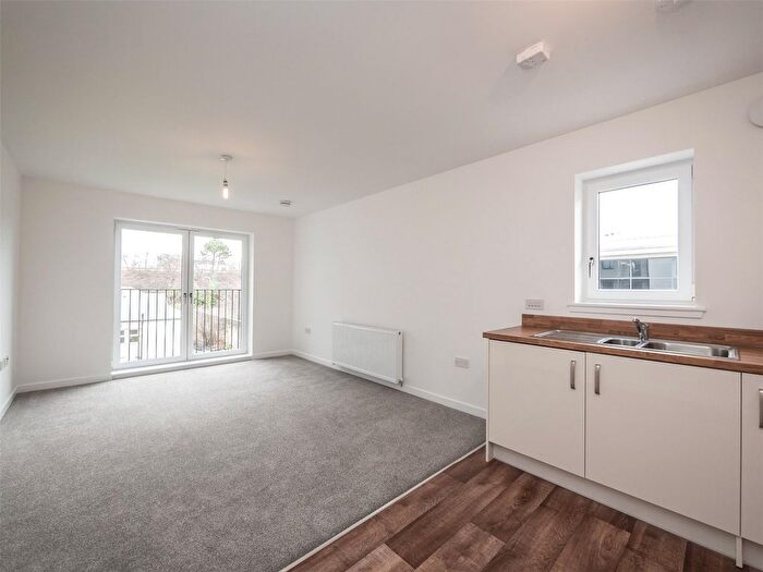 2 Bedroom Flat To Rent In Mcleod Street, Edinburgh, EH11