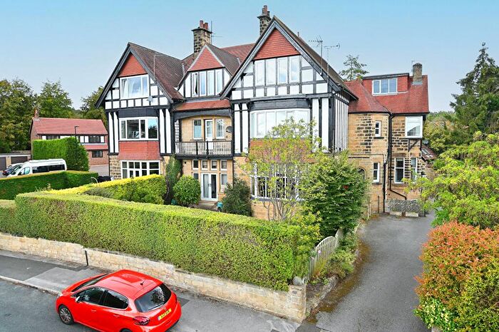 2 Bedroom Flat For Sale In Harlow Oval, Harrogate, HG2