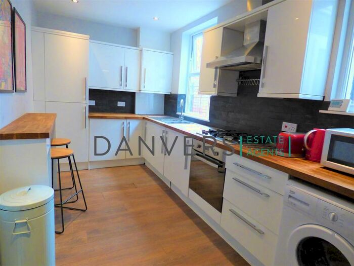 4 Bedroom Terraced House To Rent In Noel Street, Leicester, LE3