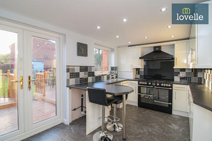 3 Bedroom Terraced House For Sale In Haven Gardens, Grimsby, DN31