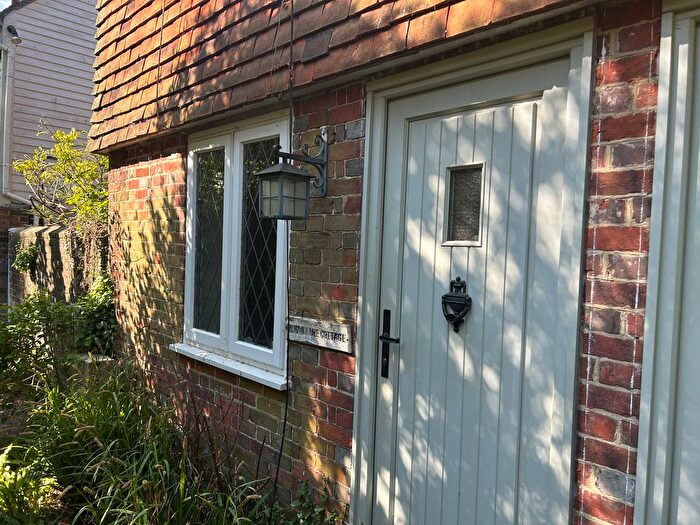 1 Bedroom Cottage To Rent In North Street, Mayfield, TN20