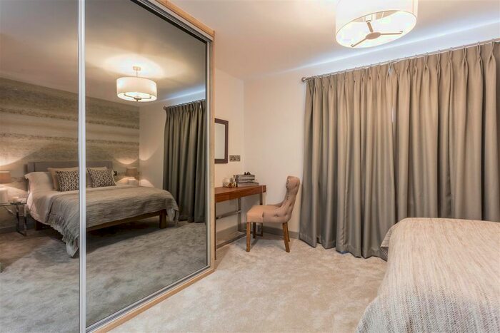 2 Bedroom Bungalow For Sale In The Poppyfields, Collingham, Newark, NG23