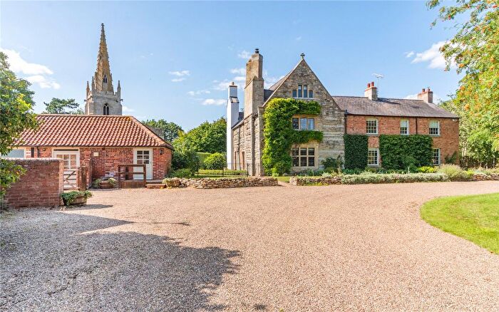 6 Bedroom Detached House For Sale In Main Street, Fenton, Newark, Lincolnshire, NG23
