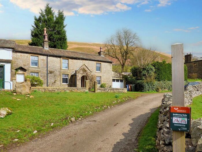 3 Bedroom Semi-Detached House To Rent In Litton, Skipton, BD23