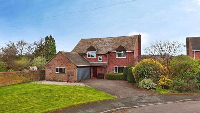 4 Bedroom Detached House For Sale In Queens Close, Harbury, Leamington Spa, CV33