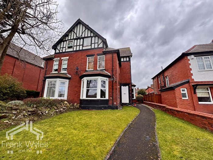 2 Bedroom Flat For Sale In Flat, Blackpool Road, Lytham St. Annes, Lancashire, FY8