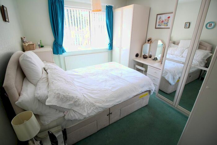 2 Bedroom Bungalow For Sale In Wolvey Road, Bulkington, Bedworth, Warwickshire, CV12
