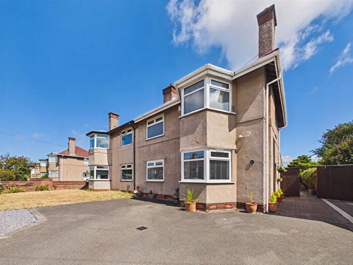 3 Bedroom Semi-Detached House For Sale In Leasoweside, Wirral, CH46