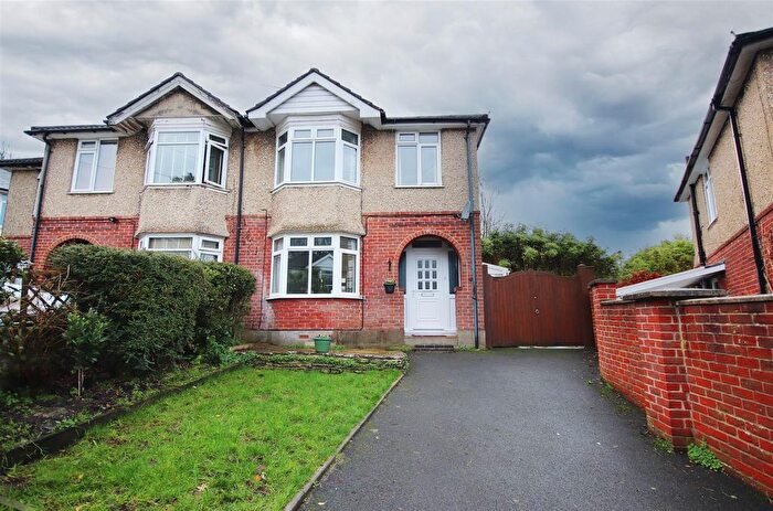 3 Bedroom Detached House To Rent In Gordon Road South, Poole, BH12