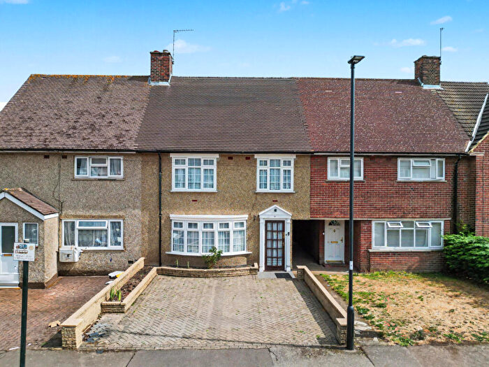 3 Bedroom Terraced House For Sale In Roedean Avenue, Enfield, EN3