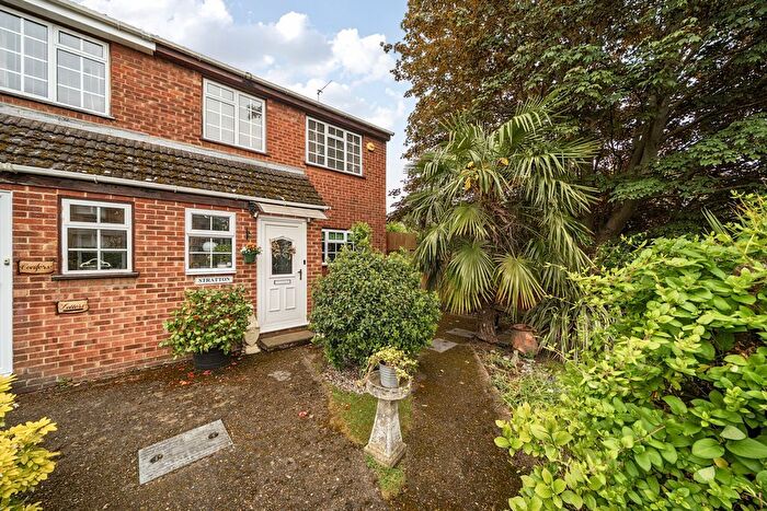 3 Bedroom Semi Detached House For Sale In Main Road, Orpington, BR5