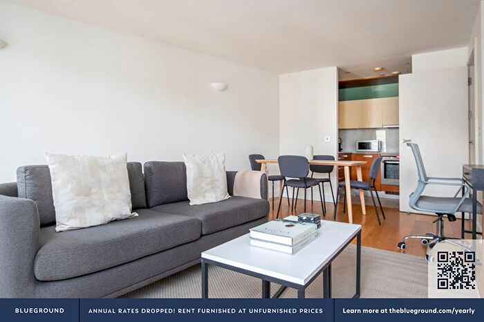 3 Bedroom Flat To Rent In King's Cross, London, N1