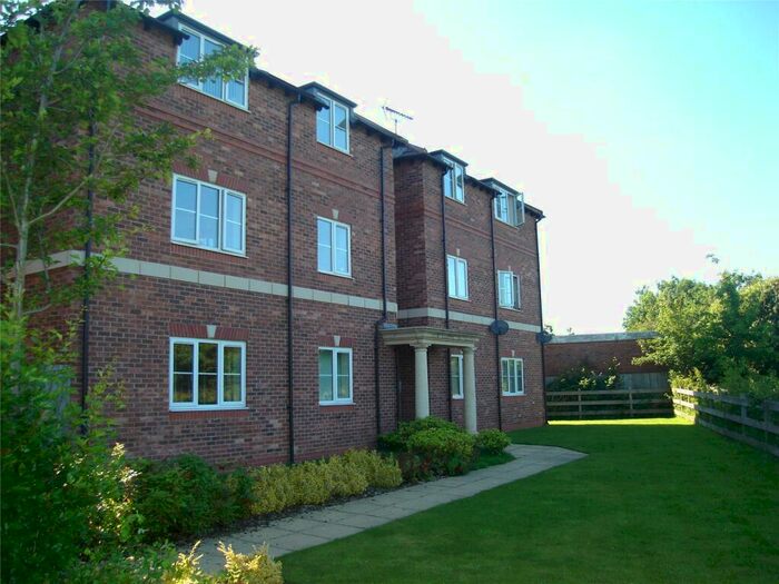 2 Bedroom Apartment To Rent In Priory Gardens, Birmingham, West Midlands, B28