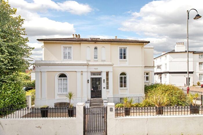 1 Bedroom Property To Rent In Clarence Road, Tunbridge Wells, TN1