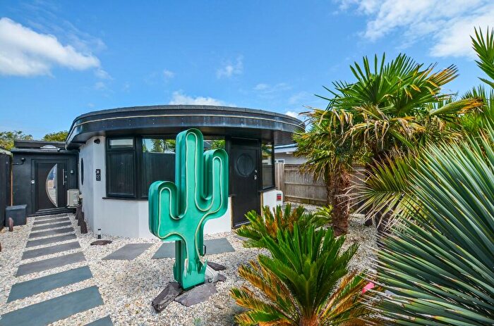 2 Bedroom Detached Bungalow For Sale In Pevensey Bay, East Sussex, BN24