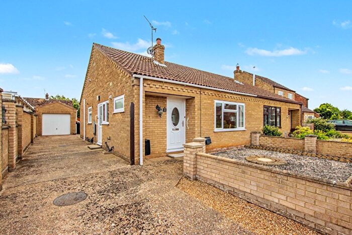 2 Bedroom Semi-Detached Bungalow For Sale In Earl Close, Dersingham, PE31