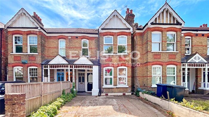 4 Bedroom Flat To Rent In Little Ealing Lane, London, W5