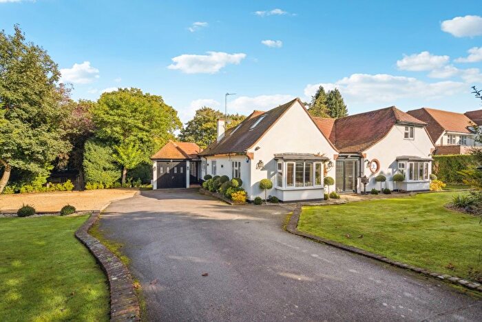 5 Bedroom Detached House For Sale In Sandy Lodge Road, Rickmansworth, WD3