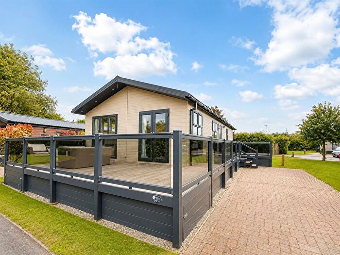2 Bedroom Park Home For Sale In Monkton Street, Monkton, Ramsgate, CT12