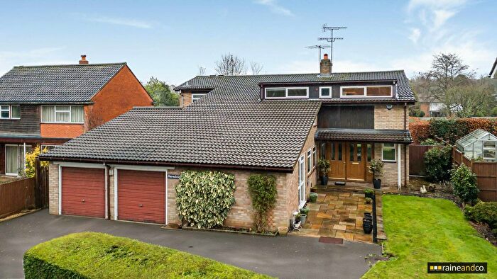 5 Bedroom Detached House For Sale In Pleasant Rise, Hatfield, AL9