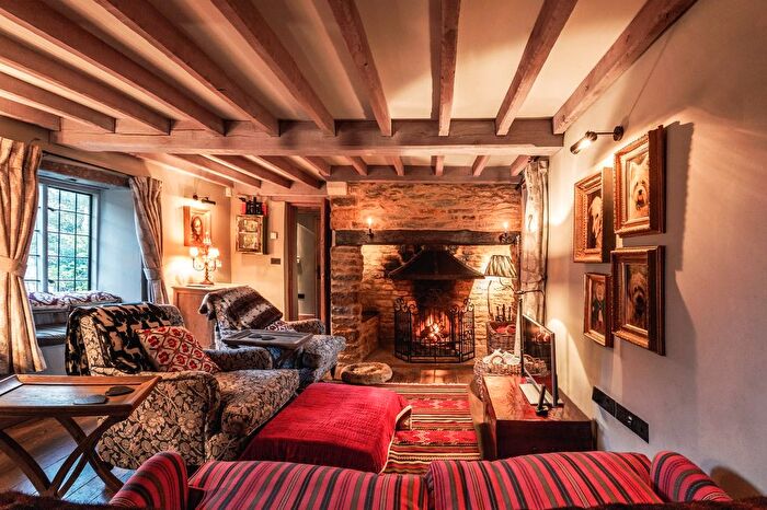 3 Bedroom Cottage To Rent In Ledwell, Chipping Norton, OX7