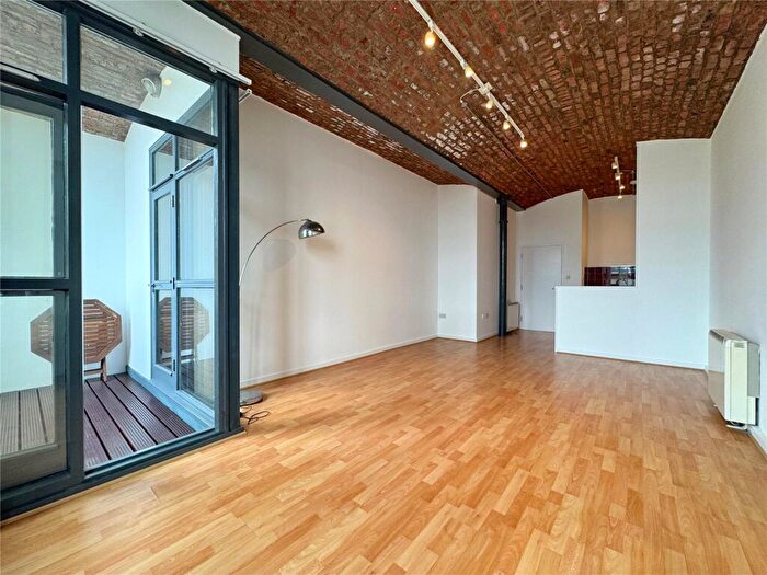 1 Bedroom Apartment For Sale In Ilex Mill, Bacup Road, Rawtenstall, BB4