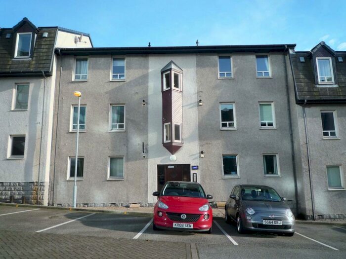 2 Bedroom Flat To Rent In Strawberry Bank Parade, Aberdeen, AB11