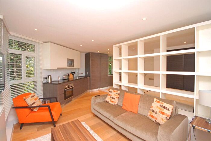 Apartment To Rent In Falconwood Court, Montpelier Row, London, SE3