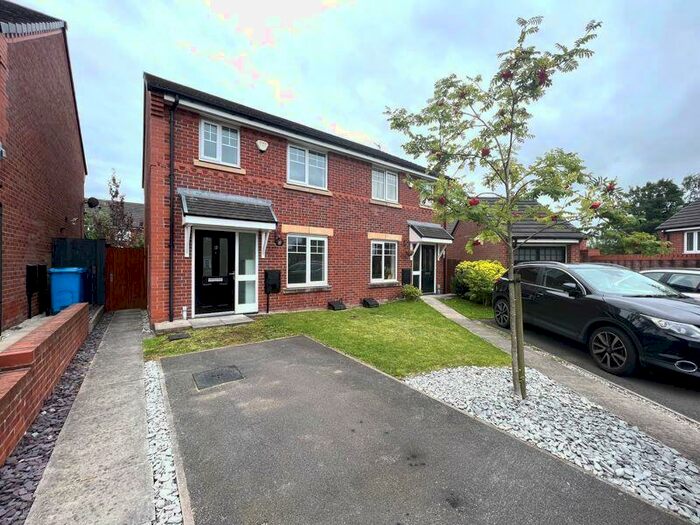 3 Bedroom Semi-Detached House To Rent In Stancliffe Drive, Manchester, M27