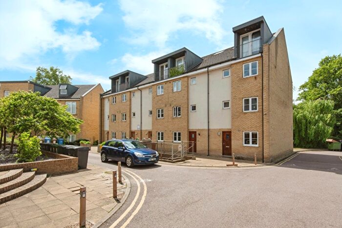 2 Bedroom Maisonette For Sale In Watersmeet, Grove Road, Hitchin, Hertfordshire, SG4