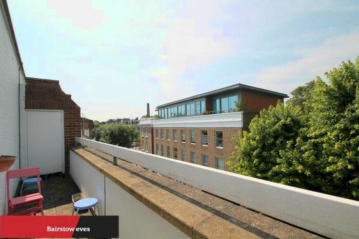 4 Bedroom Flat To Rent In Battersea Church Road, London SW11
