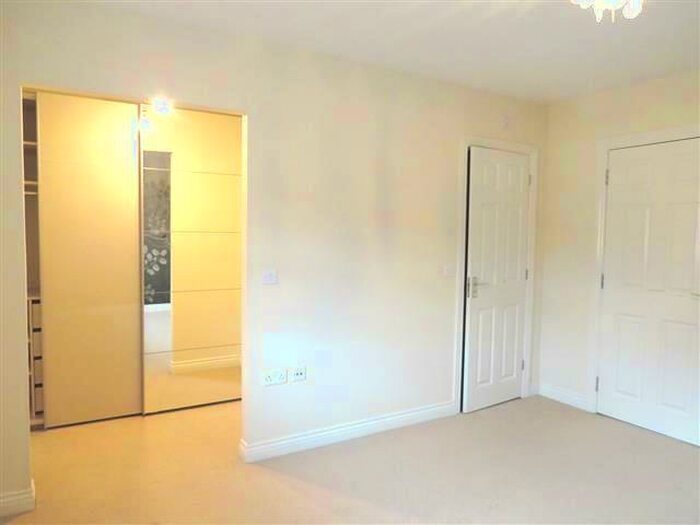 4 Bedroom Town House To Rent In Whittingham Avenue, Wendover, Aylesbury, HP22
