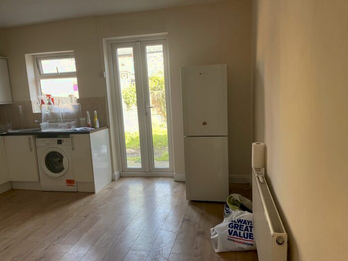 2 Bedroom Terraced House To Rent In Stanley Road, Hounslow, TW3