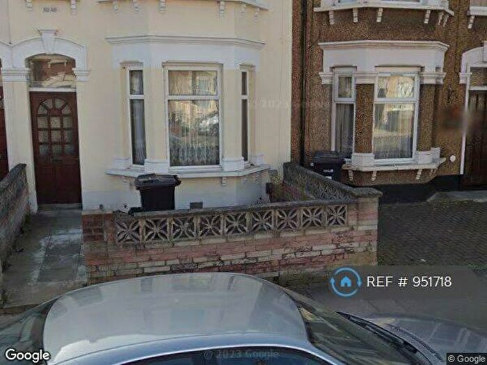 4 Bedroom Terraced House To Rent In Hampton Road, Ilford, IG1