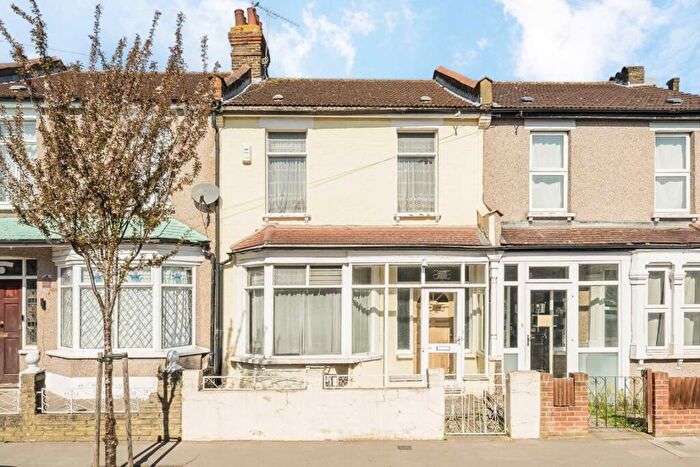 2 Bedroom House For Sale In Langdale Road, Thornton Heath, CR7